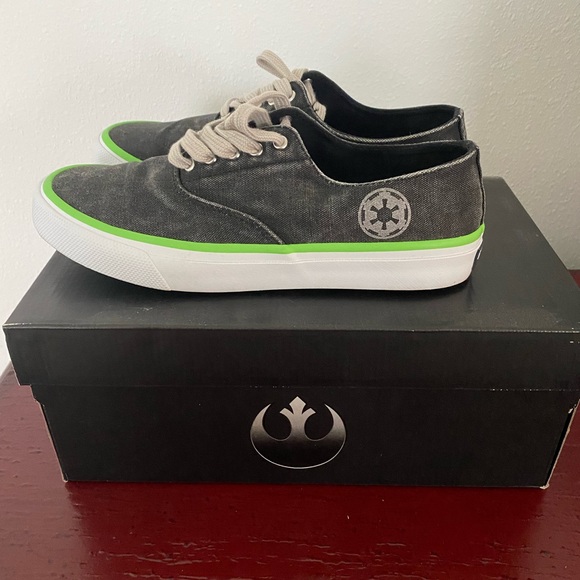 SPERRY STAR WARS DEATH STAR EXCLUSIVES! - Picture 5 of 6